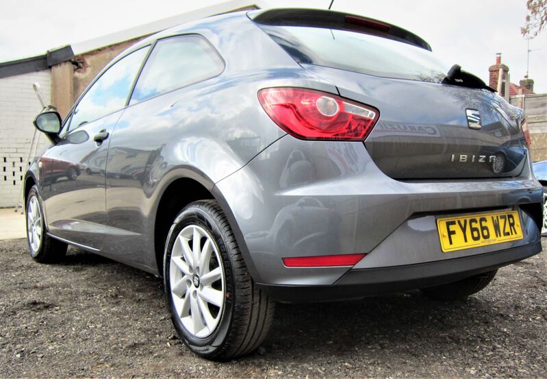 SEAT IBIZA