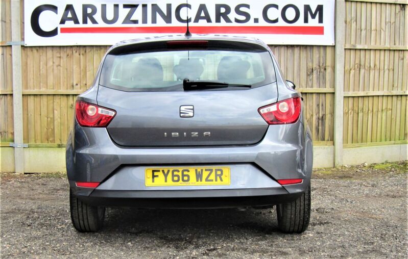 SEAT IBIZA