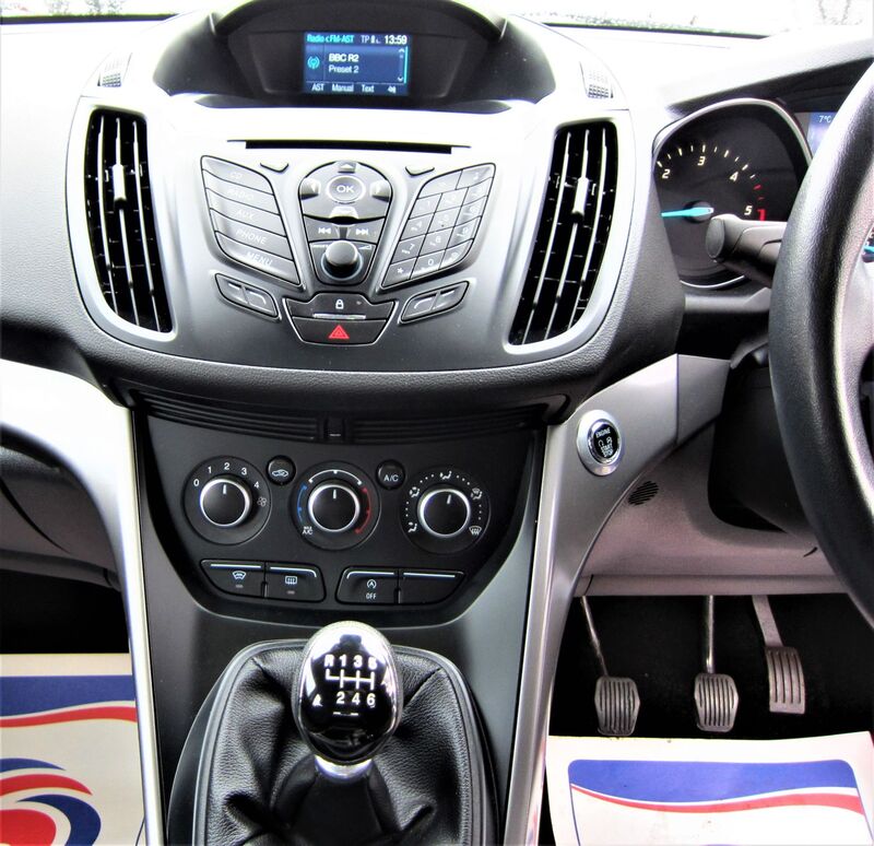 FORD KUGA