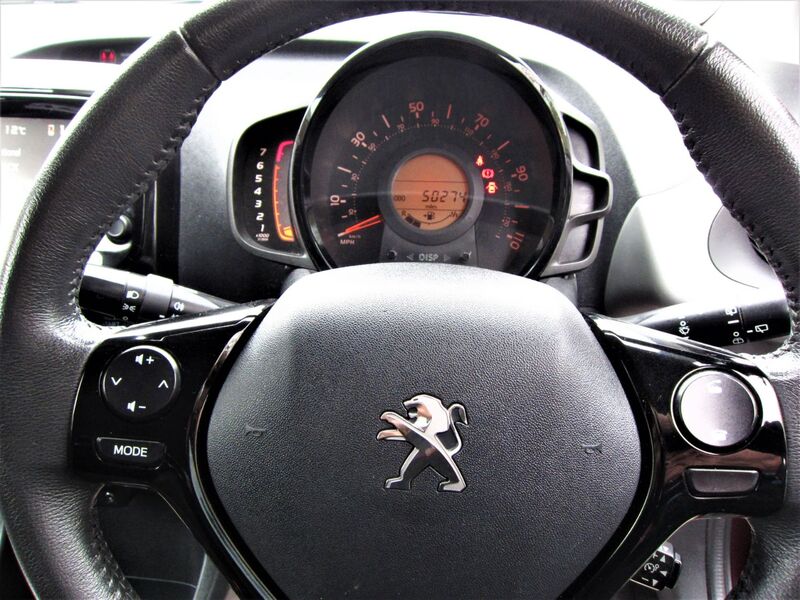 PEUGEOT 108
