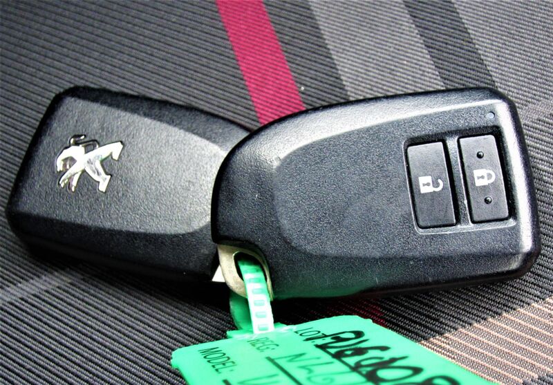 PEUGEOT 108