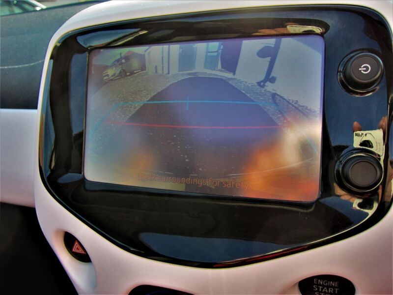 PEUGEOT 108