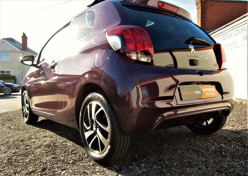 PEUGEOT 108