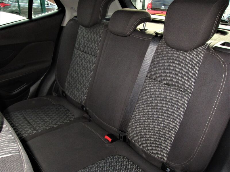 VAUXHALL MOKKA