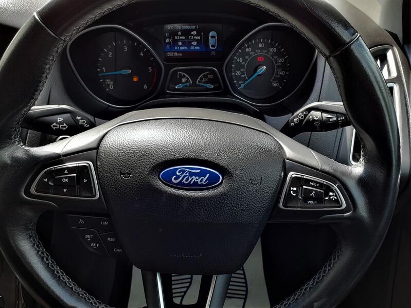 FORD FOCUS