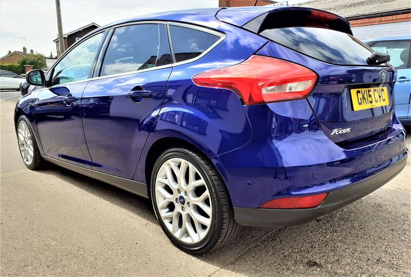 FORD FOCUS