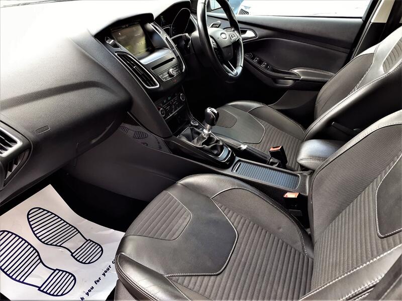 FORD FOCUS